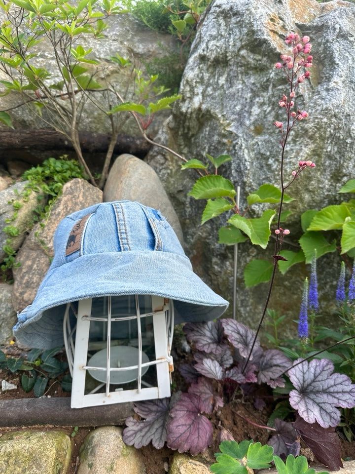 커스텀 업사이클 데님 버킷햇 Customized Upcycled Denim Bucket Hat