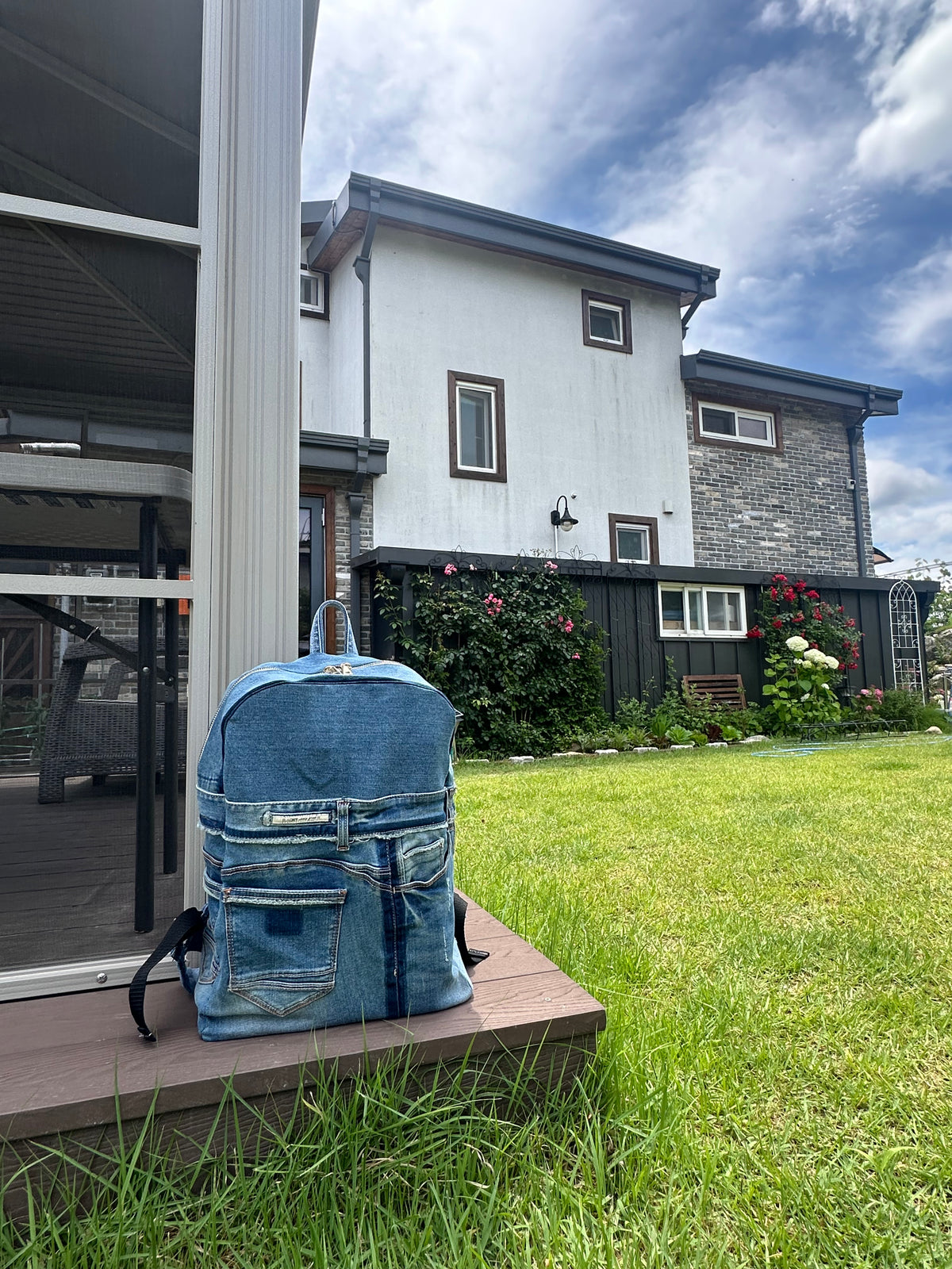 Sky Blue Stripe Upcycled Denim Backpack [Small Medium] / 스카이 스트라이프 업사이클 데님 백팩 [스몰 미디엄]