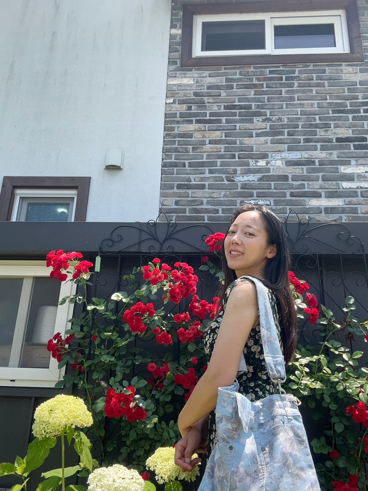 Body-fit hand wrapping upcycled Shoulder /Cross Bag - Women / 바디 핏 래핑 업사이클 워먼 숄더 크로스백 [여성 사이즈]