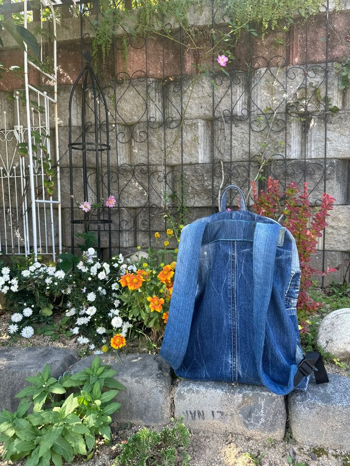 Clean Blue Male Upcycled Denim Backpack - Medium Large / 클린 워시 블루 남성 업사이클 데님 백팩 - [미디엄 라지]