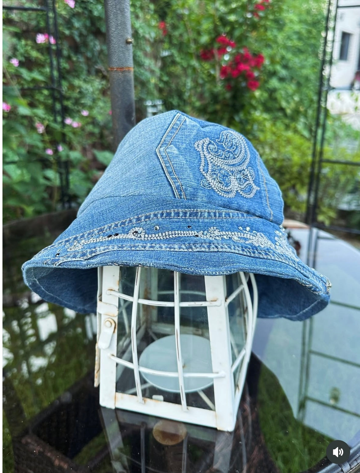 커스텀 업사이클 데님 버킷햇 Customized Upcycled Denim Bucket Hat