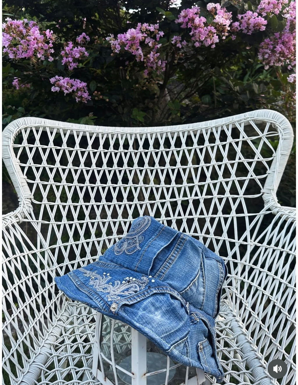 커스텀 업사이클 데님 버킷햇 Customized Upcycled Denim Bucket Hat