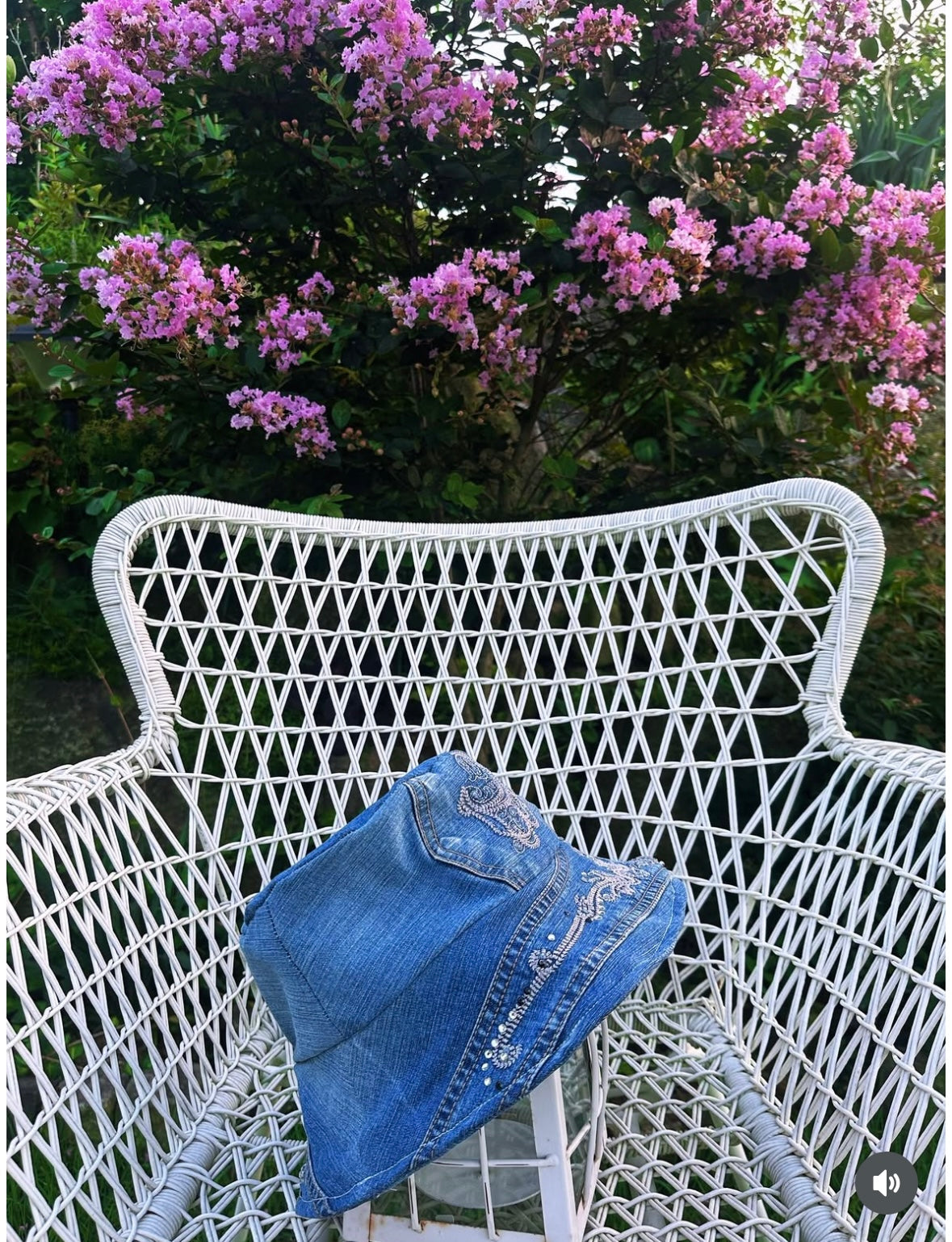 커스텀 업사이클 데님 버킷햇 Customized Upcycled Denim Bucket Hat