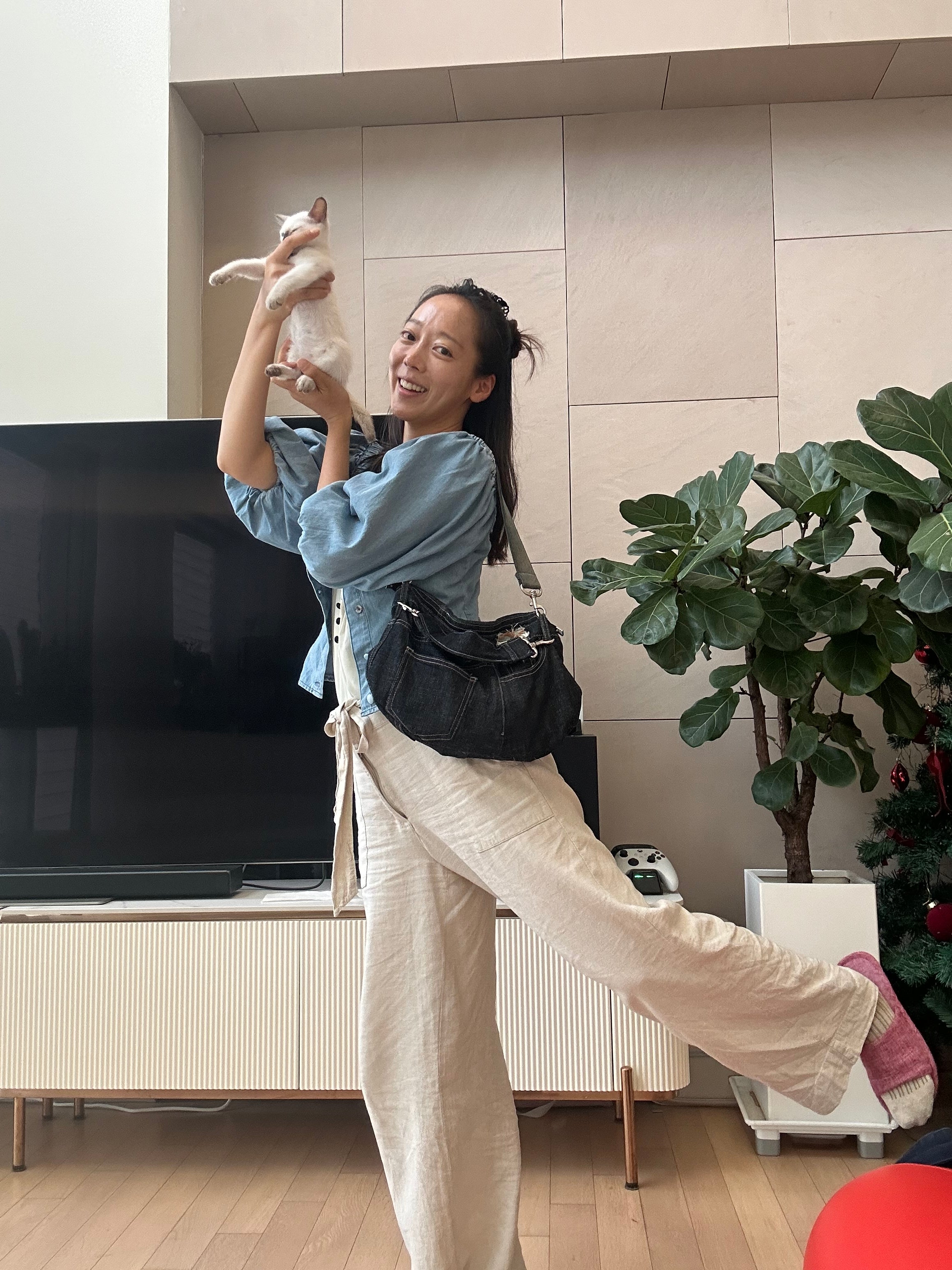 Upcycled Denim Handbag 업사이클 데님 손가방