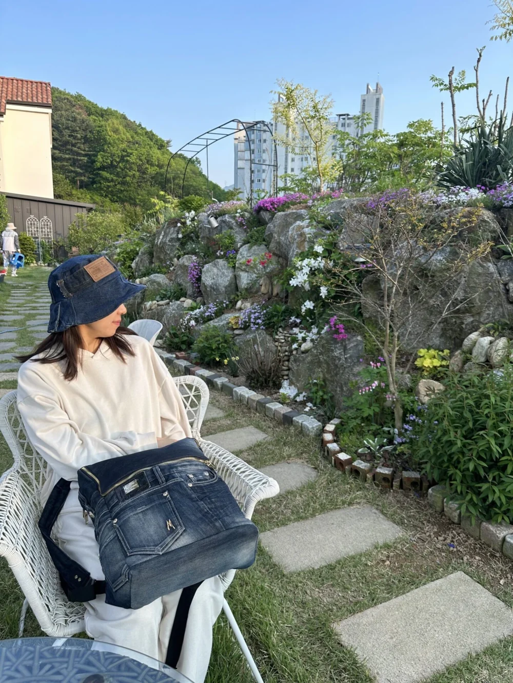 Upcycled Denim Bucket Hat (Denim Blue)- 업사이클 데님 버켓 모자 (데님블루) - ML - Image 7